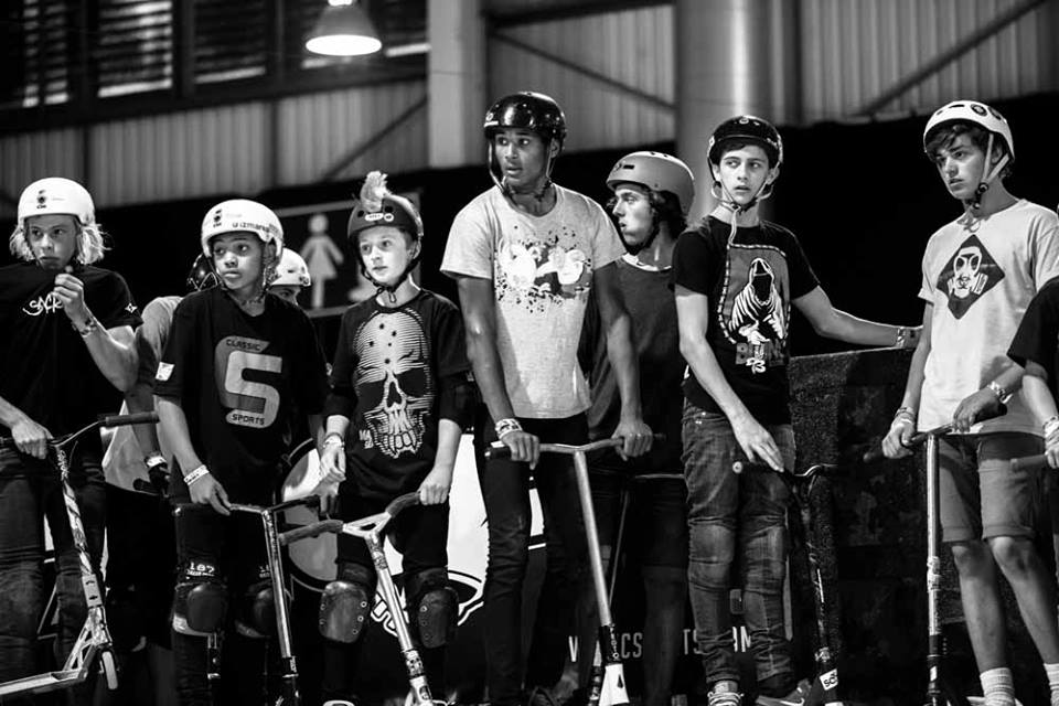 rideri profesionisti freestyle scootering
