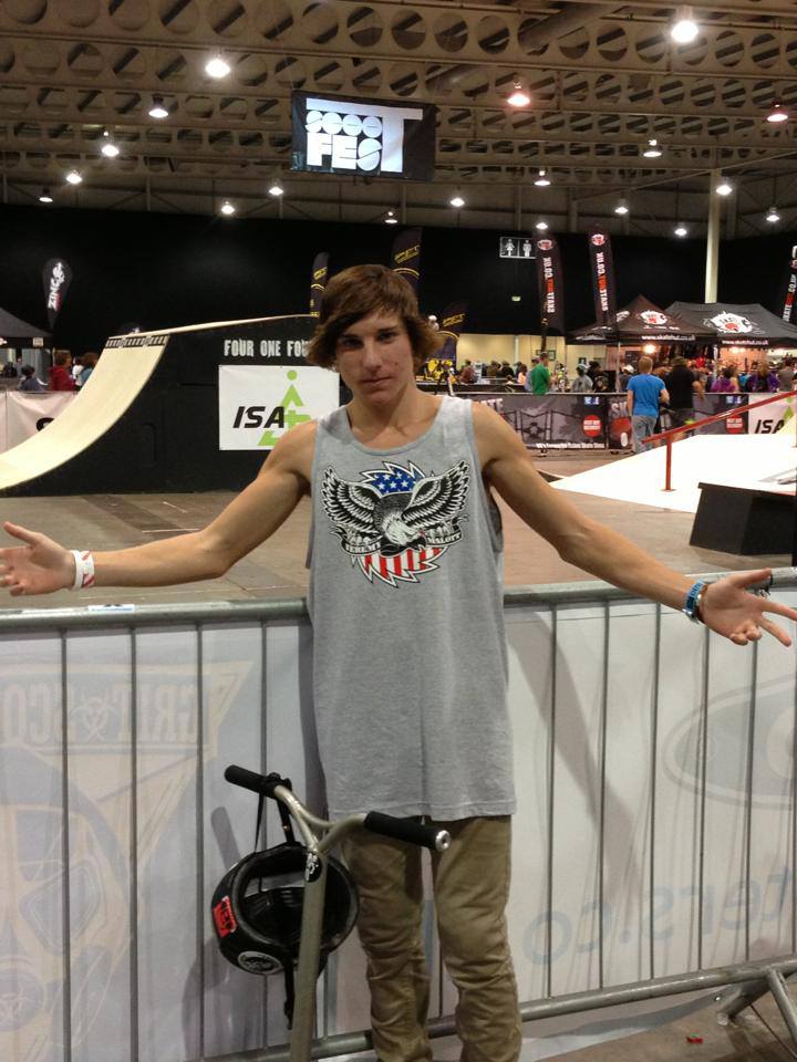 Jeremy Mallot rider profesionist scootering Razor