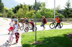 bicicleta la scoala
