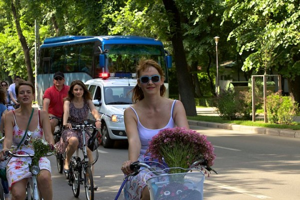 Cu bicicleta in oras