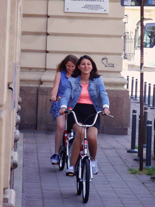 Castigatoarele Mirunette pe biciclere