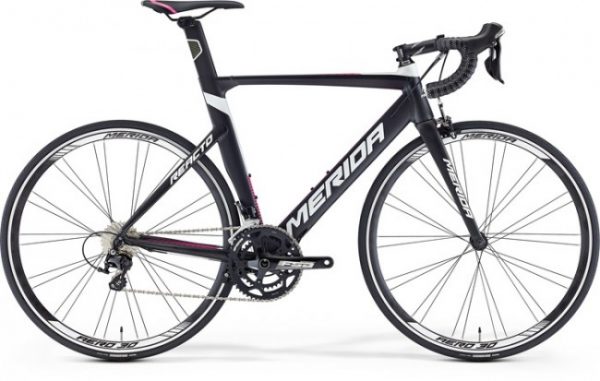 Bicicleta de sosea, cursiera aero - Merida Reacto-400