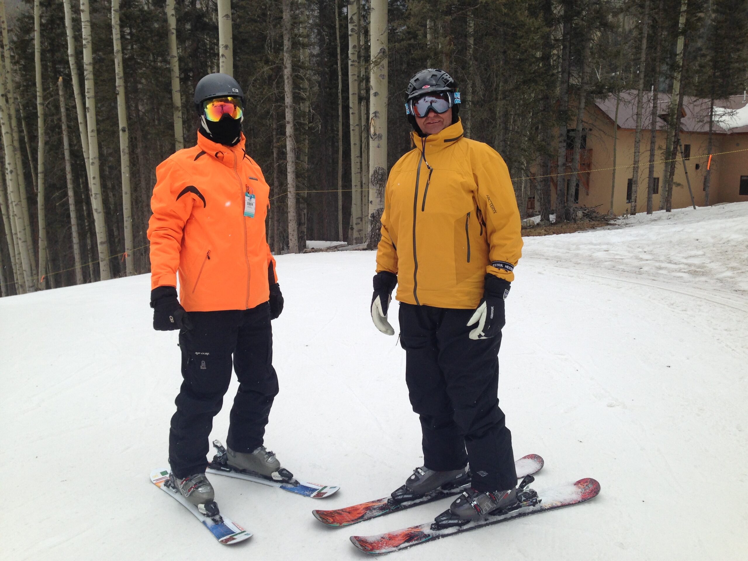 Schiuri de tip snowblades