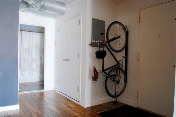 Suport bicicleta pe perete vertical - usa