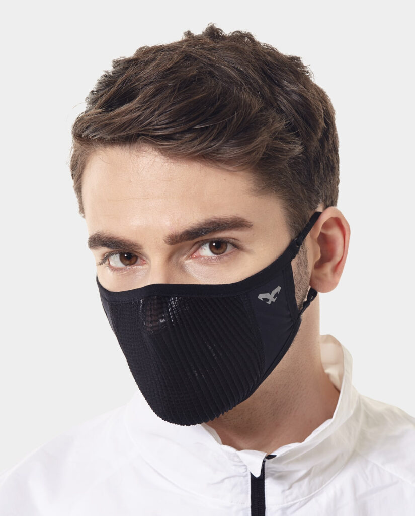 Masca pentru sportivi 3D ultra respirabila cu protectie UV Naroo N0U Negru S-M